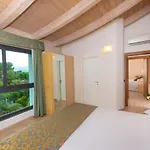 Acapulco Hotel 4*