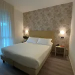 Acapulco Hotel 4*