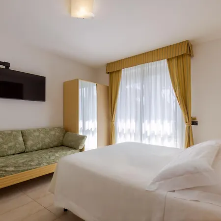 Acapulco فورتي دي مارمي